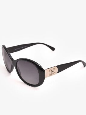 💯 AUTHENTIC CHANEL™ 
SUNGLASSES ✨vintage✨
